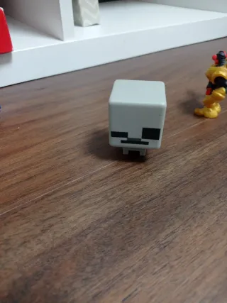 4 figuras de colección