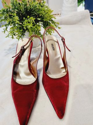 Zapatos destalonados Rojos Brillantes Talla 38