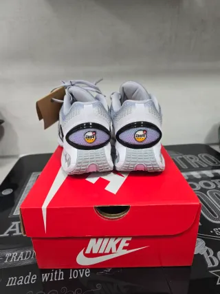 Zapatillas Nike W AIR MAX DN PRM Gris/Blanco.
