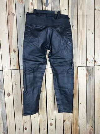 PANTALON T-M DE CUERO PARA MOTO GARIBALDI 3