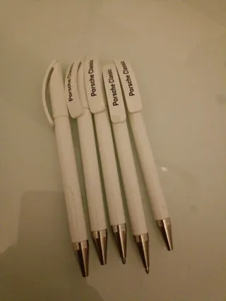 5 Canetas Classic Brancas