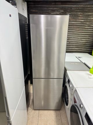 Nevera Liebherr con garantía