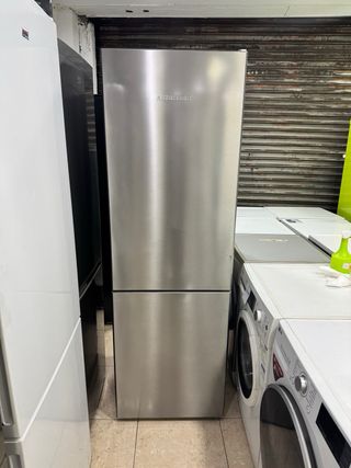 Nevera Liebherr con garantía