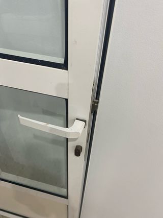 Puerta aluminio interior
