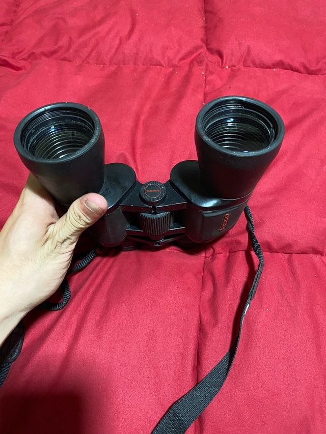 Prismáticos Tasco 10x50