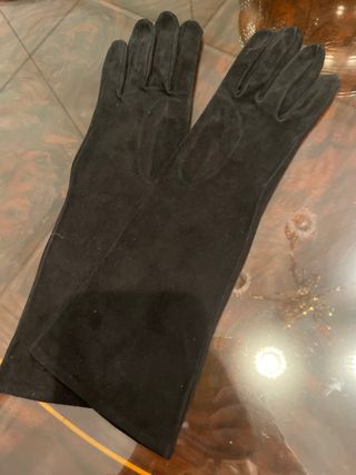 Guantes y cartera de fiesta negros y plateados