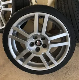 4 TAPAS BUJE CENTRO RUEDA SEAT LEÓN IBIZA CUPRA