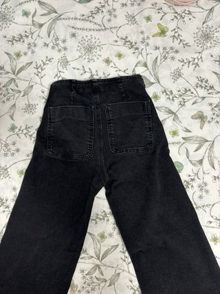 Pantalón ancho Stradivarius negro Talla 32