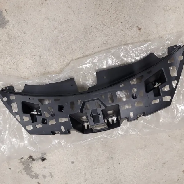 Soporte refuerzo Parachoques del. renault Clio IV