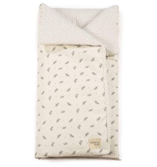Lote: Saco Arrullo,Funda Capazo y Sábana Ajustable