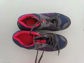 Zapatillas de montaña Quechua azul y gris