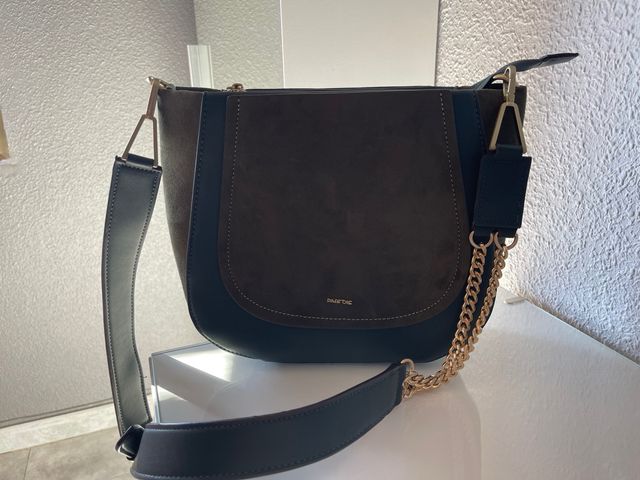 Bolso Parfois mediano negro y marrón