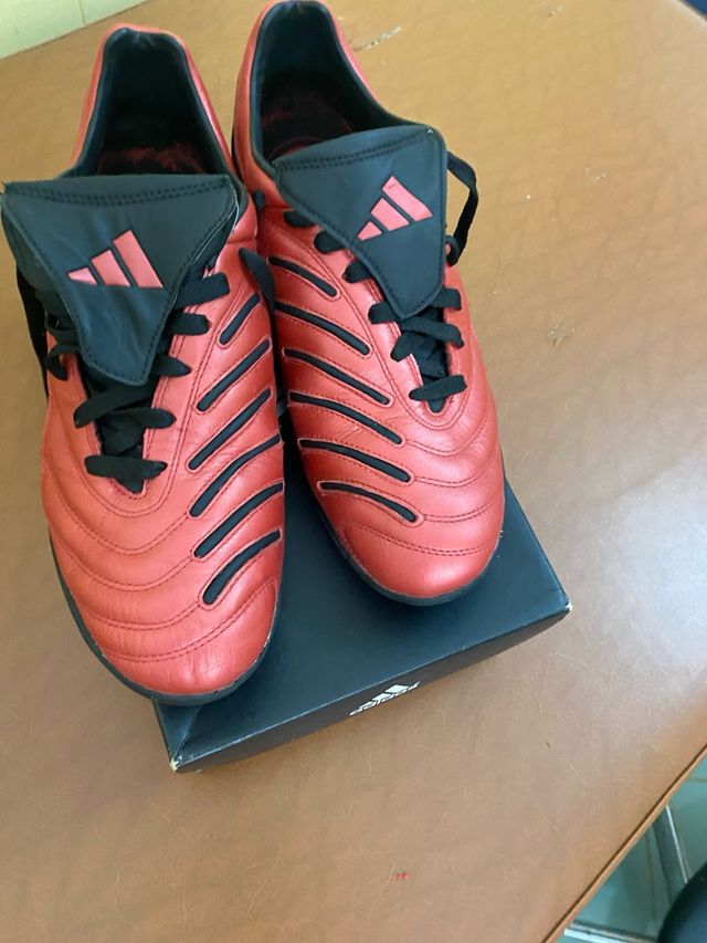 Scarpe Adidas pulsando