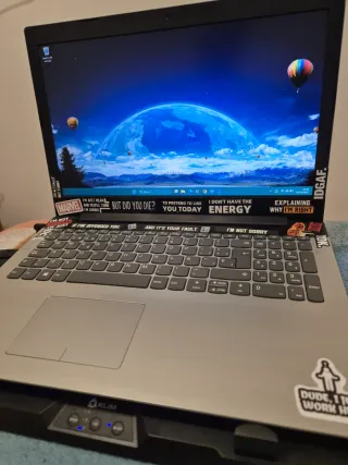 Portátil Lenovo i7-7500u,12gb ddr4,ssd500gb,940MX 