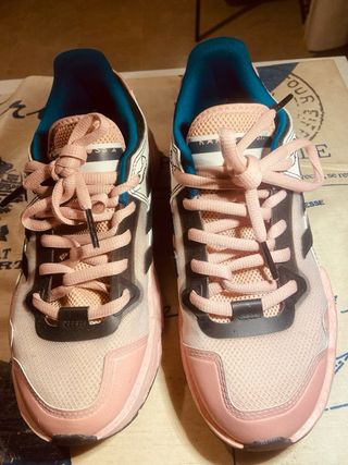Deportivas Adidas rosas y blancas