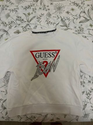 Sudadera Guess Blanca con Detalles Plateados