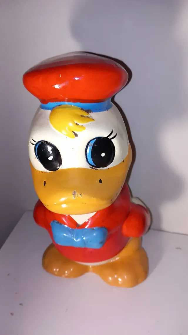 Paperino in ceramica