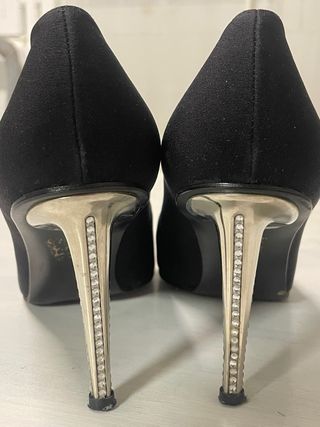 Zapatos de tacón Stuart Weitzman negros talla 39