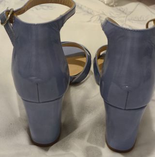 Sandalias Bella B. Tacon Cuadrado Talla 38-Piel