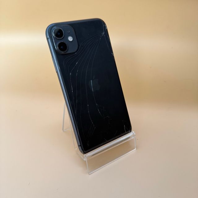 iPhone 11 64GB Pantalla y Trasera Rotas. 88% Bater