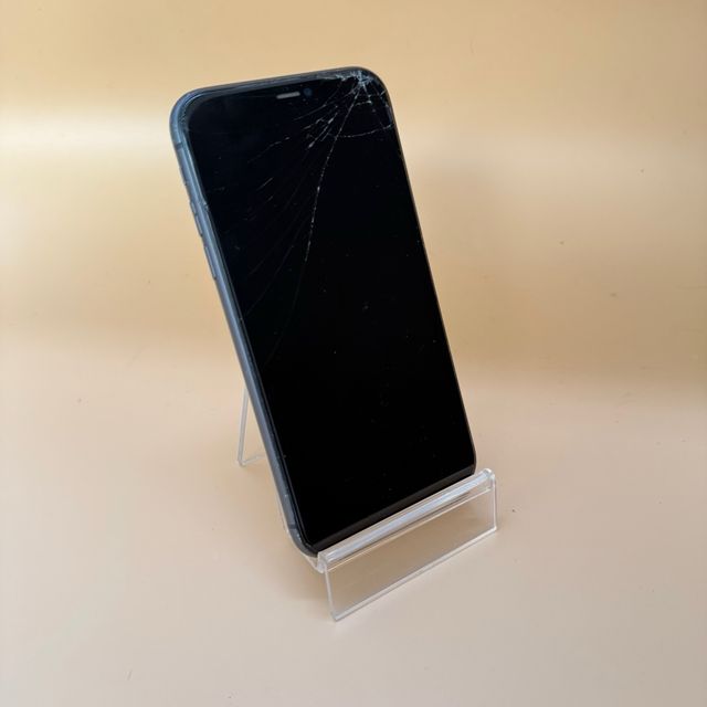 iPhone 11 64GB Pantalla y Trasera Rotas. 88% Bater