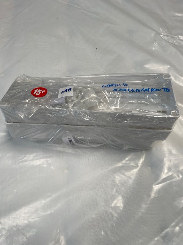 Carrello di stoccaggio bianco a 3 livelli. Rif. 105.