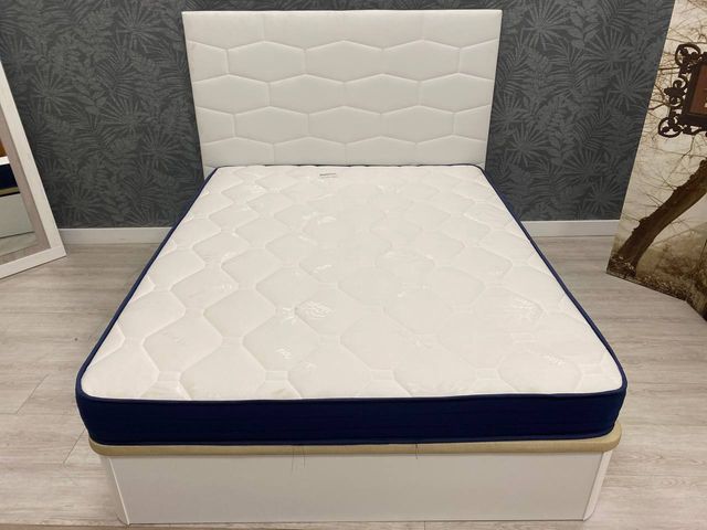 Canapé y Colchón Nuevo