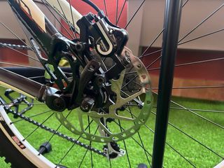 Bicicleta MTB Doble Suspensión 26 más accesorios.