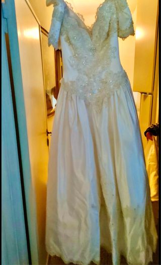 Abito da Sposa Bianco con Strass