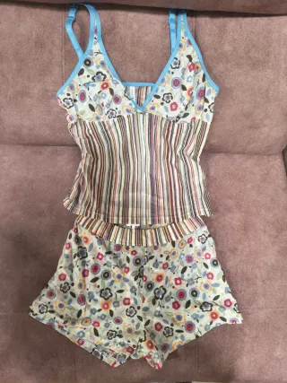 Conjunto pijama Tommy Hilfiger floral