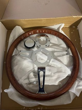 Volante universal de madera estilo clásico cromado