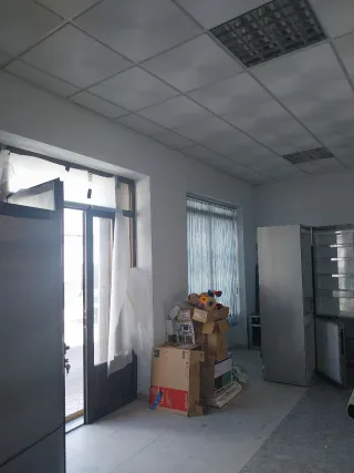 Local comercial en venta con posibilidad de casa
