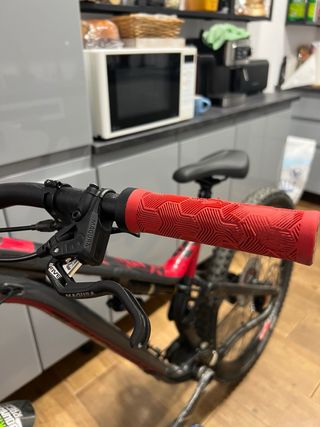Commencal Meta V4 AM