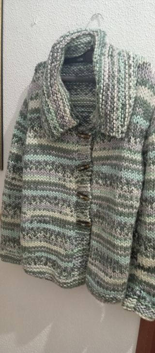 Chaqueta de lana tejida a mano