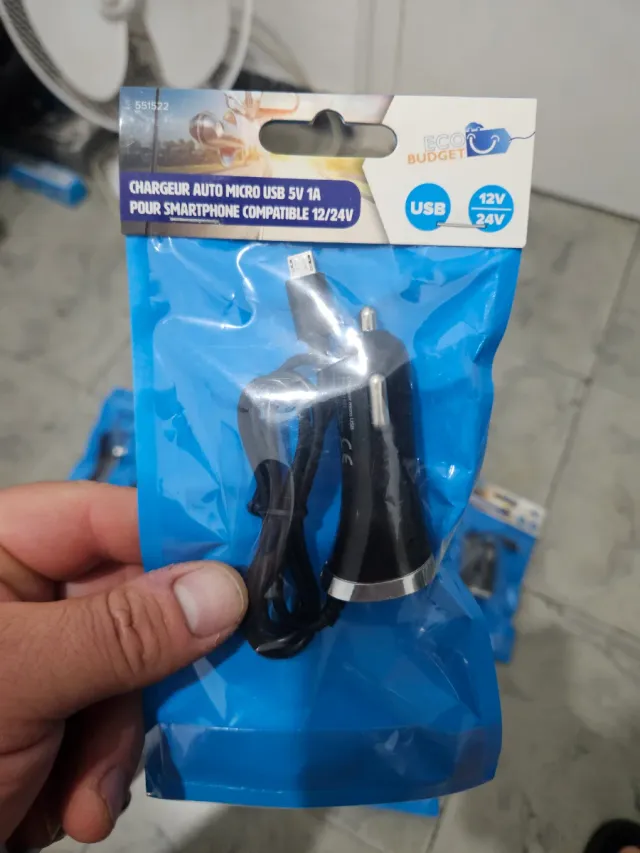 Cargador Coche USB

El precio de todo el asunto