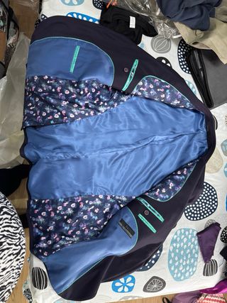Traje de Novio color berenjena