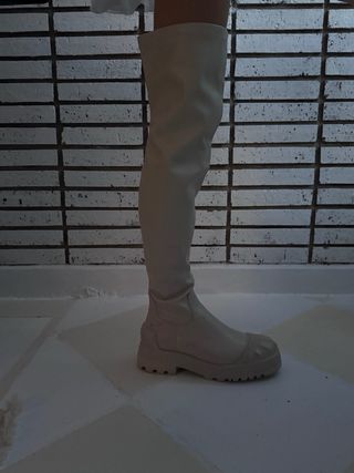 Botas altas Diamantique beige talla 40