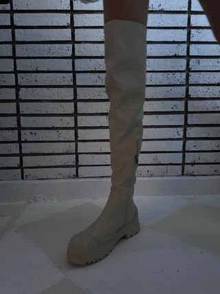 Botas altas Diamantique beige talla 40