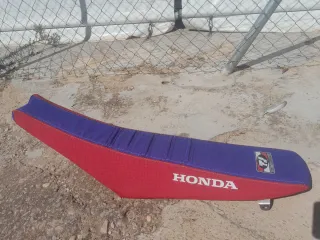 Asiento Honda CR 250r o crf 
