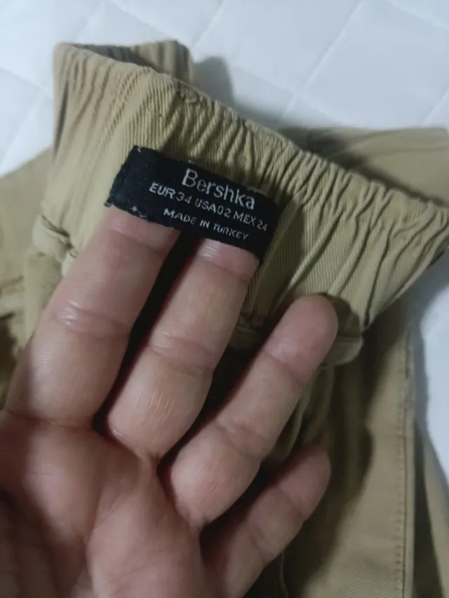 Pantalones Bershka Talla 34 Beige