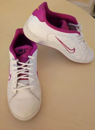 Tenis Nike Courtz Tradition Blancos y Rosas