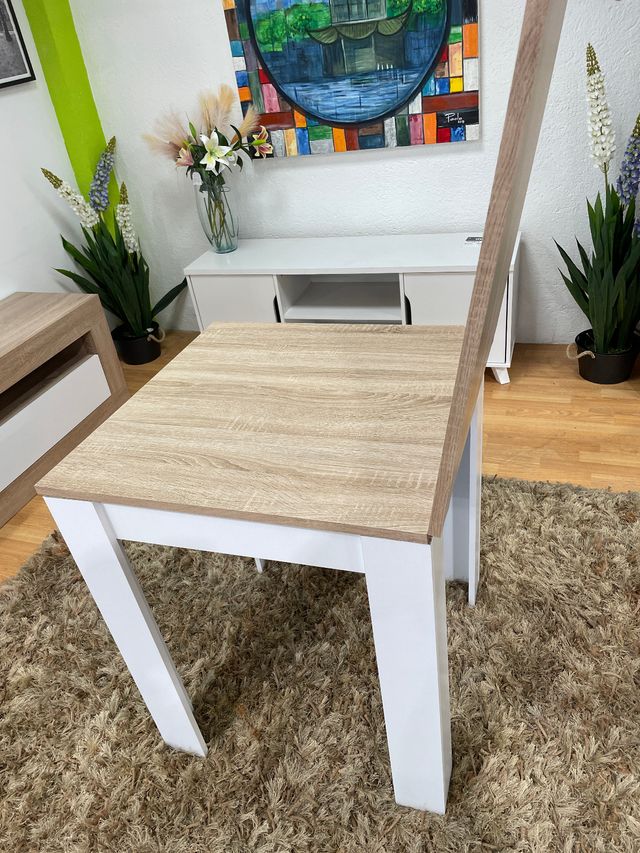 Mesa extensible pequeña nueva
