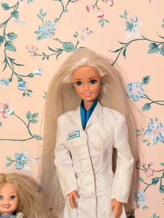 Muñeca Barbie dentista 
