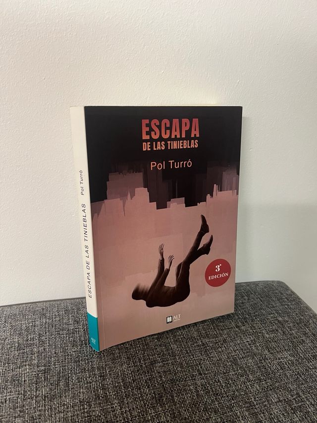 Libro Escapa de las tinieblas