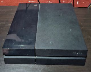 Consola PS4 (PlayStation 4) + 2 Mandos