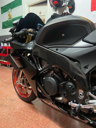 Aprilia RSV4 2020 - Carbono, 230CV