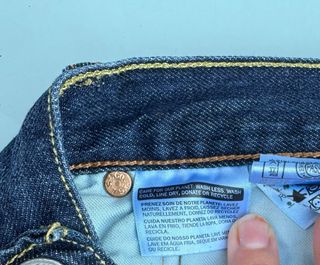 Bermudas Levi's Azules, talla W28 q equivale a 38