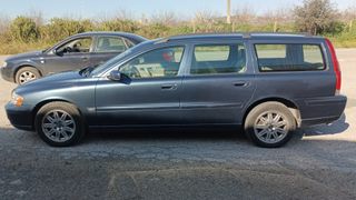 Volvo V70 2004