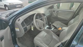 Volvo V70 2004
