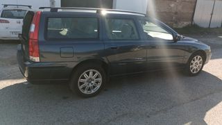 Volvo V70 2004